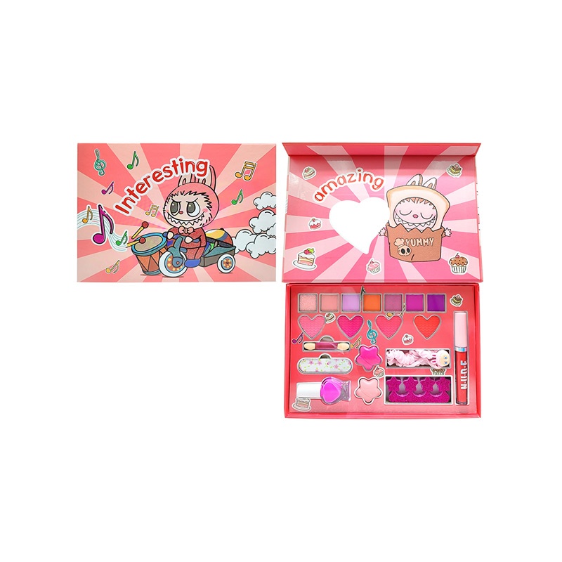 包装精美的多功能化妆品套装