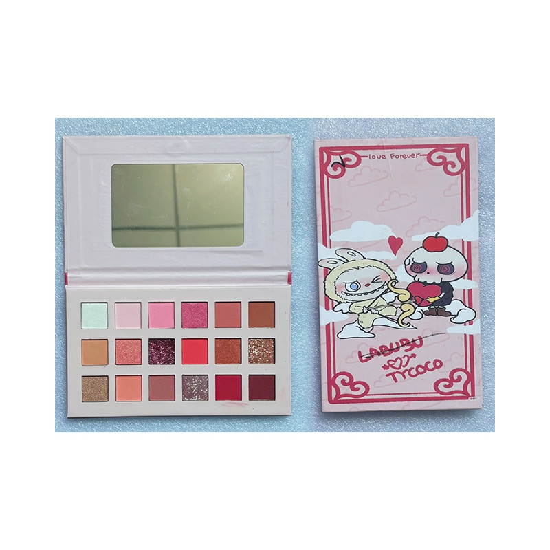 18种颜色的防水和防汗眼影